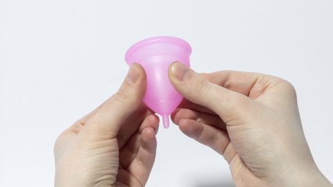 how to insert a menstrual cup